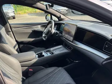 BYD Sealion 7 Design AWD Dynadio Panorama Carplay