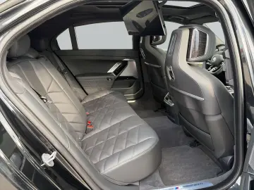 BMW 740d xDrive Limousine 845€ netto mtl. M Sportpak