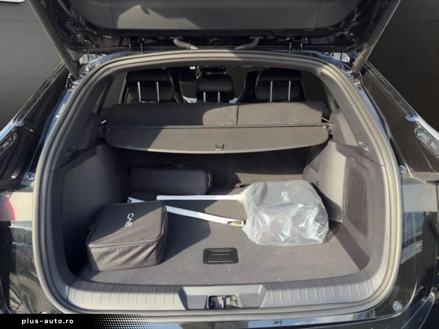 BYD Seal U DM-i Design AWD Plug-In Hybrid 870km ACC