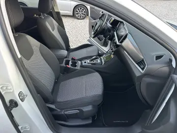 OPEL GRANDLAND AUTOMAT 2022