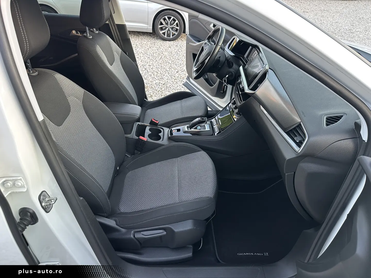 OPEL GRANDLAND AUTOMAT 2022