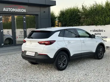 OPEL GRANDLAND AUTOMAT 2022