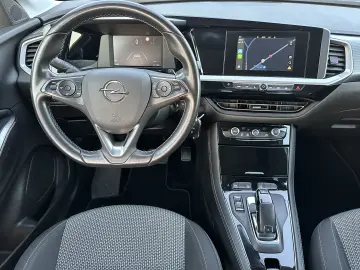 OPEL GRANDLAND AUTOMAT 2022