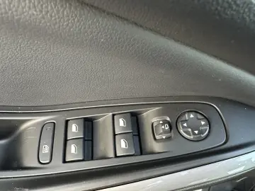 OPEL GRANDLAND AUTOMAT 2022