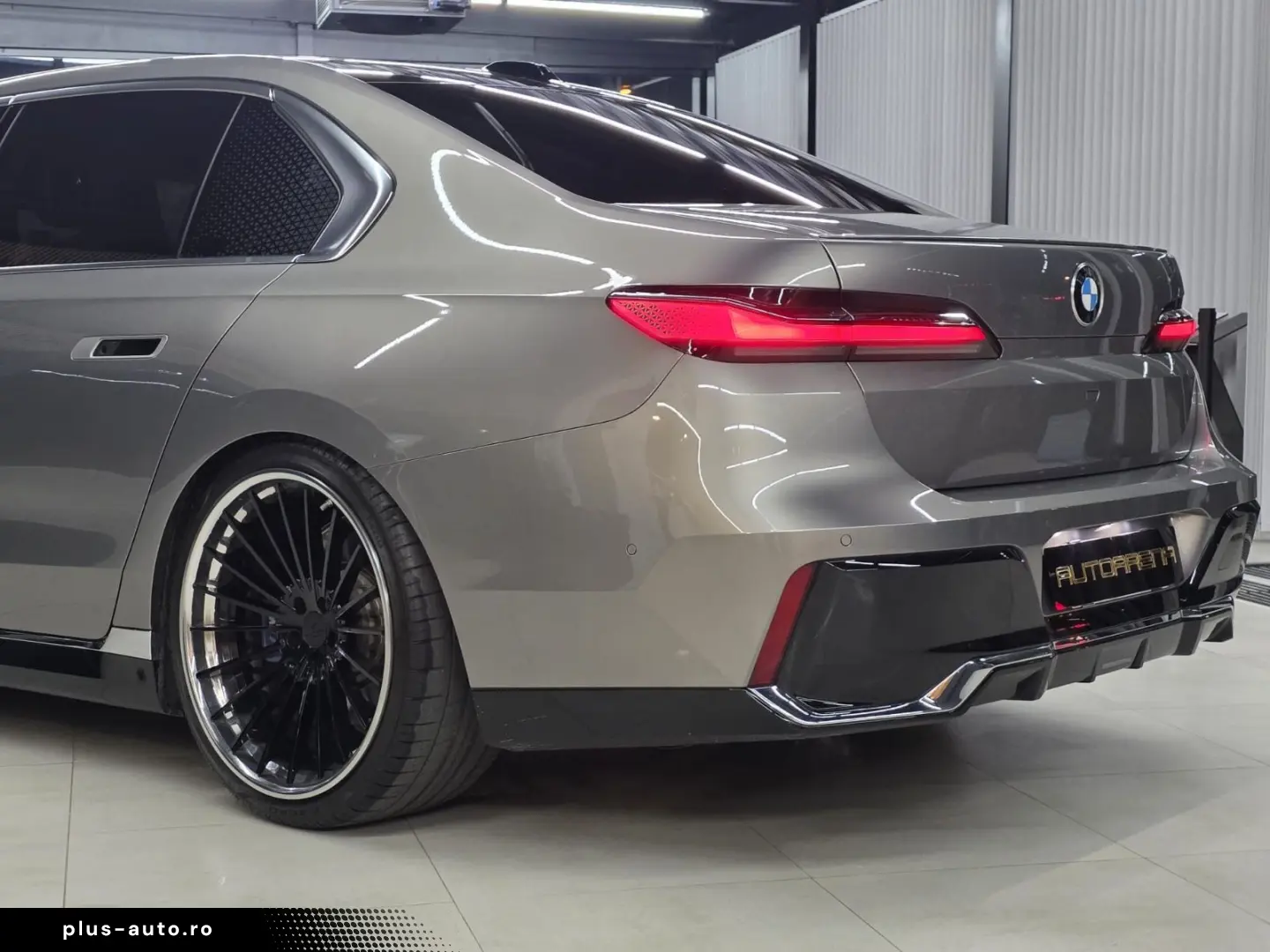 BMW 740 d xDrive M Sport INDIVIDUAL CINEMA UPE 180.