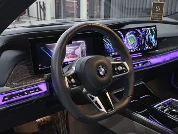 BMW 740 d xDrive M Sport INDIVIDUAL CINEMA UPE 180.