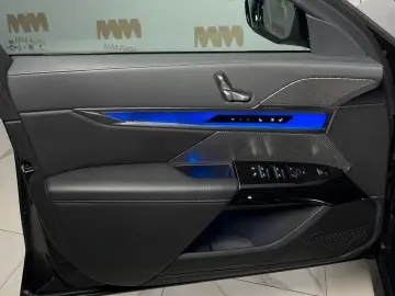 BMW 740 d xDrive M Sport Pano Sky Lounge