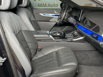 BMW 740 d xDrive M Sport Pano Sky Lounge