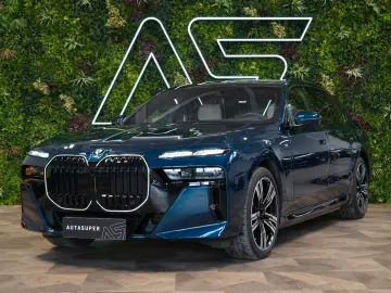 BMW 750e XDRIVE THEATRE HUD SKY-L B&W 110.496€ NETTO