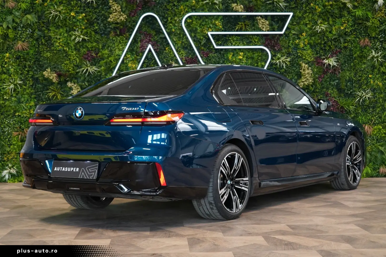 BMW 750e XDRIVE THEATRE HUD SKY-L B&W 110.496€ NETTO