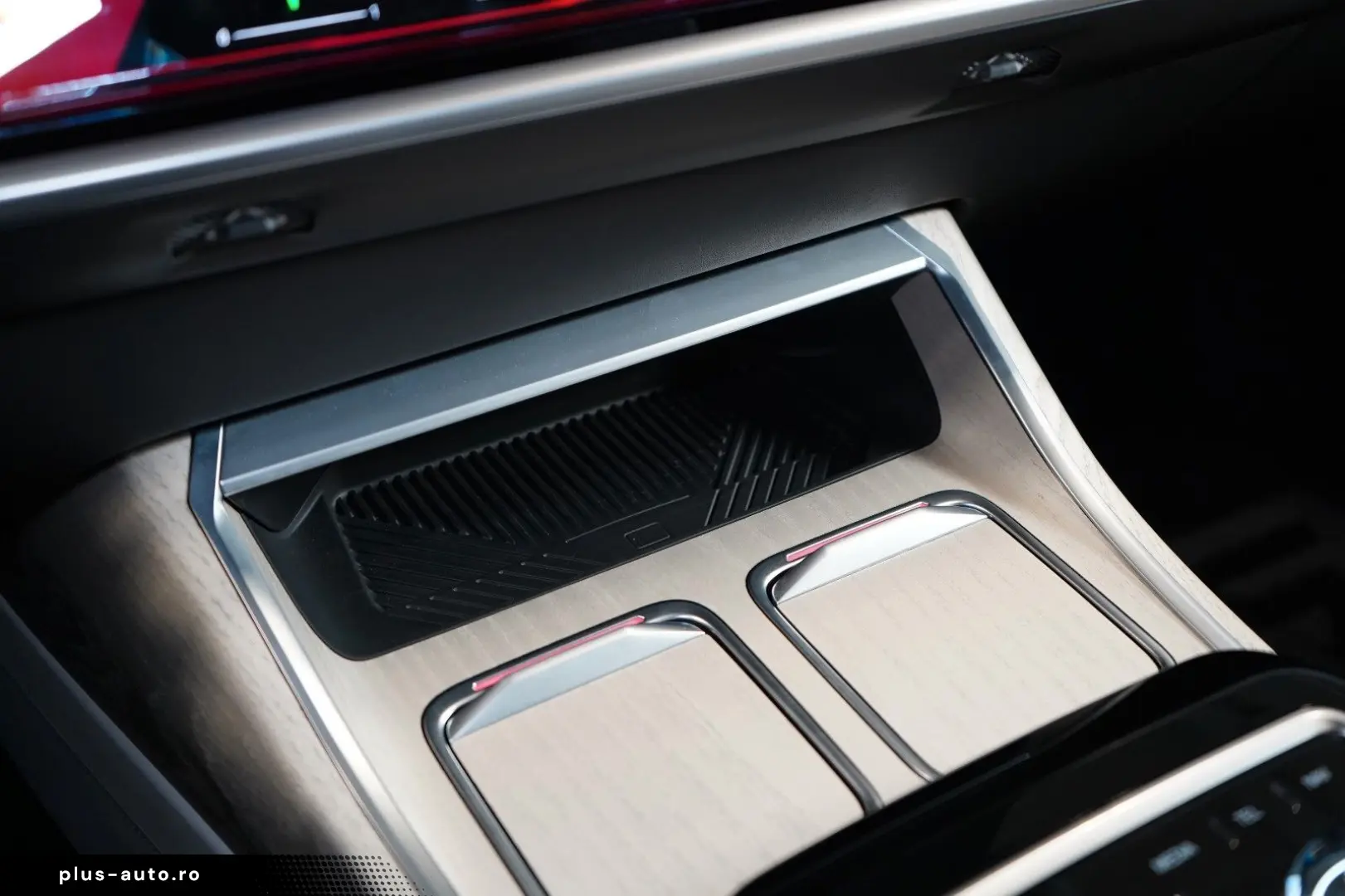 BMW 750e XDRIVE THEATRE HUD SKY-L B&W 110.496€ NETTO