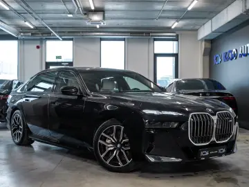 BMW 750e xDrive