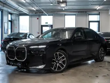BMW 750e xDrive