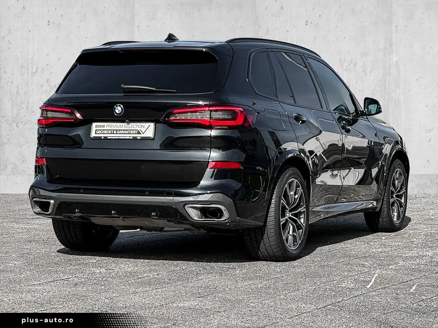 BMW X5 xDrive30d M-SPORTPAKET AHK PANO STANDHEIZUNG