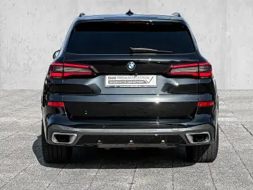 BMW X5 xDrive30d M-SPORTPAKET AHK PANO STANDHEIZUNG