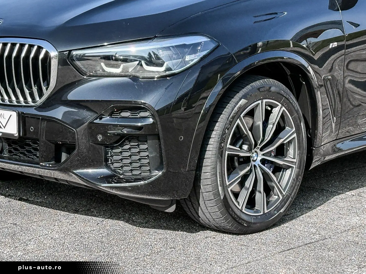 BMW X5 xDrive30d M-SPORTPAKET AHK PANO STANDHEIZUNG