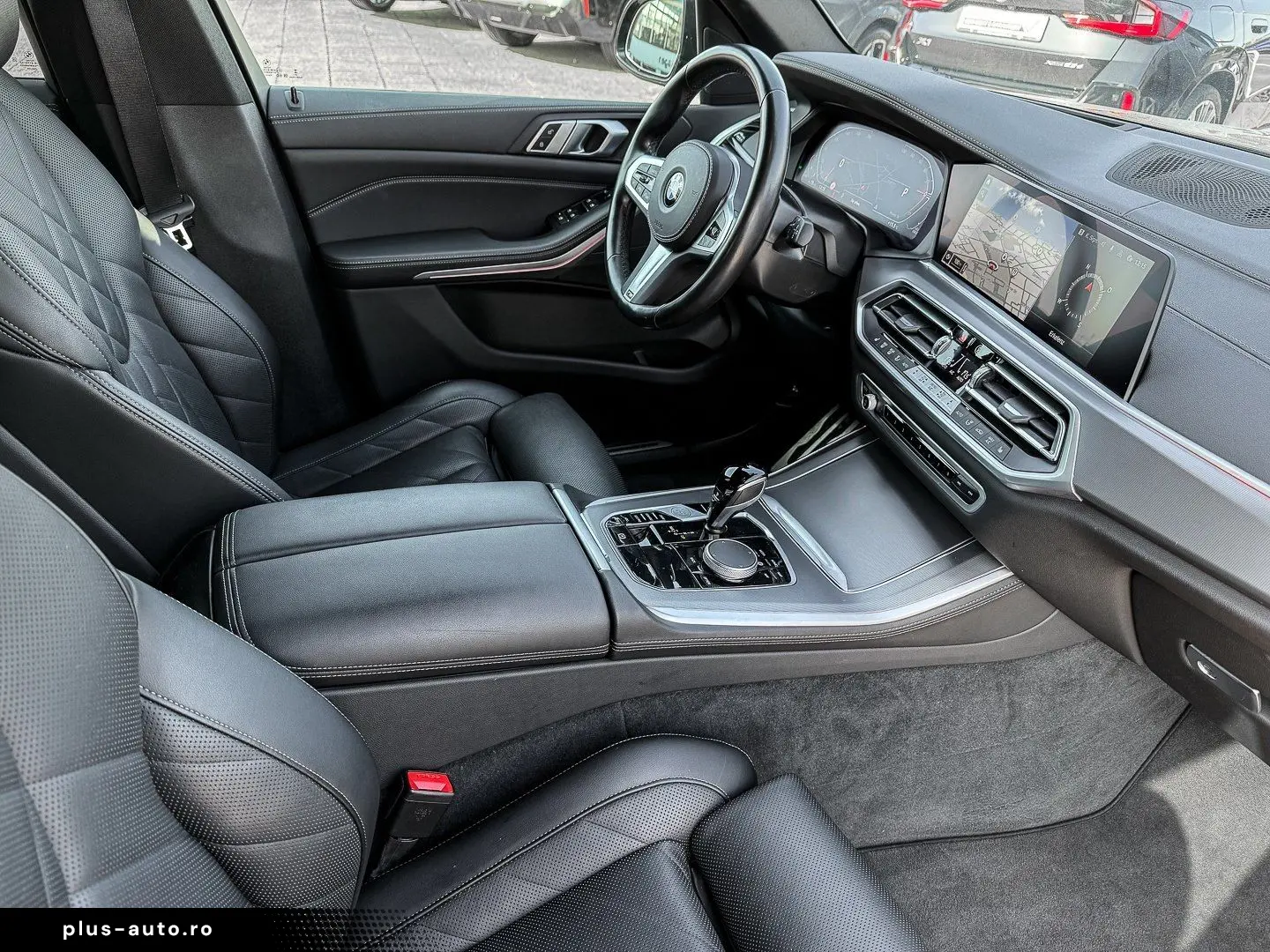 BMW X5 xDrive30d M-SPORTPAKET AHK PANO STANDHEIZUNG