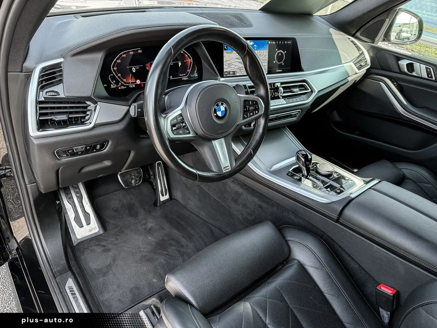 BMW X5 xDrive30d M-SPORTPAKET AHK PANO STANDHEIZUNG