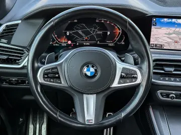 BMW X5 xDrive30d M-SPORTPAKET AHK PANO STANDHEIZUNG