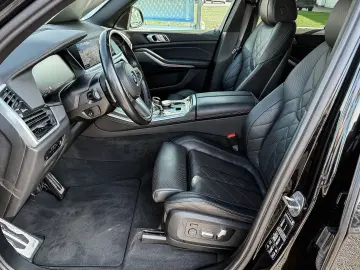 BMW X5 xDrive30d M-SPORTPAKET AHK PANO STANDHEIZUNG