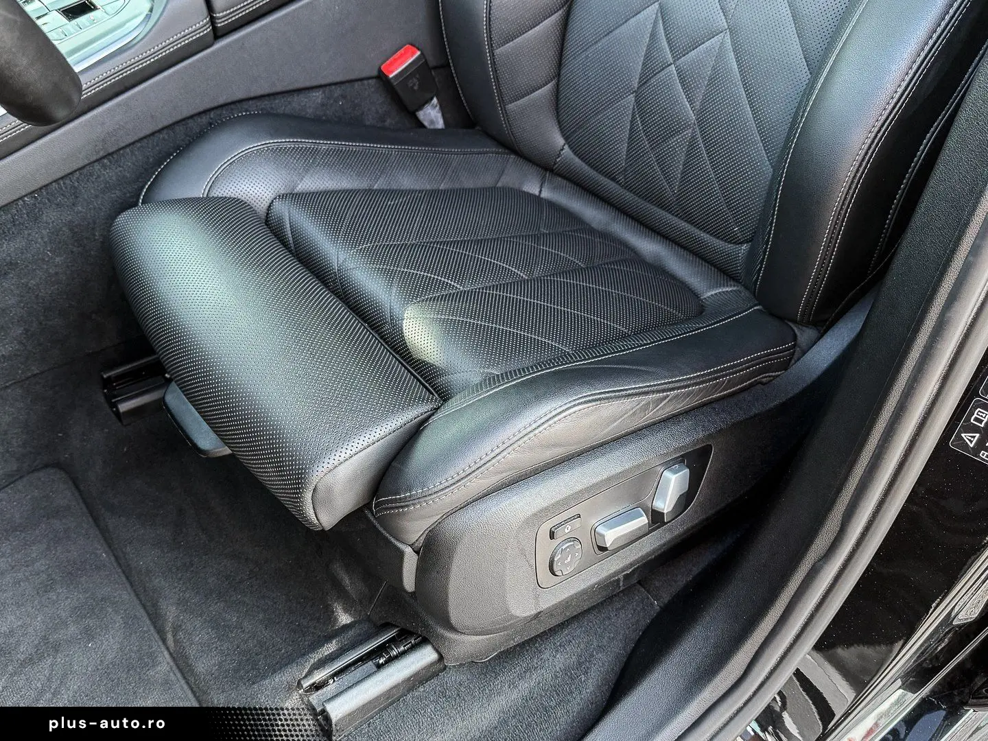 BMW X5 xDrive30d M-SPORTPAKET AHK PANO STANDHEIZUNG