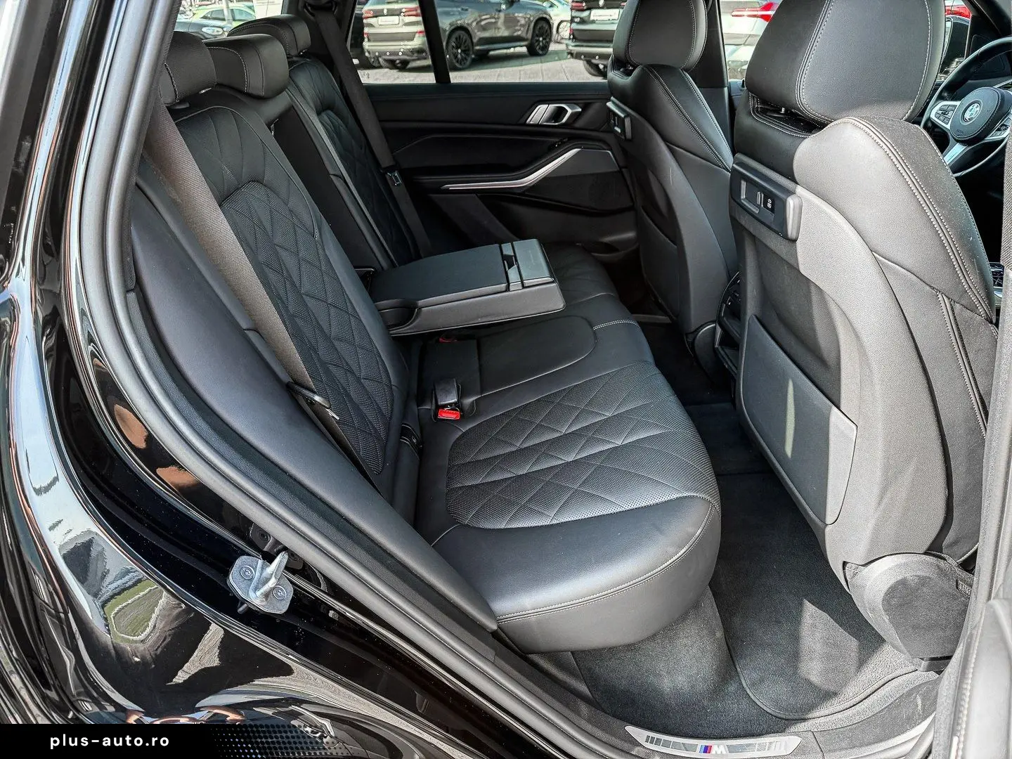 BMW X5 xDrive30d M-SPORTPAKET AHK PANO STANDHEIZUNG