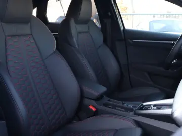 AUDI RS3 Limousine 2.5 TFSI  SPORT-ABGAS MAGNETIC 280