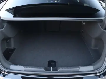 AUDI RS3 Limousine 2.5 TFSI  SPORT-ABGAS MAGNETIC 280