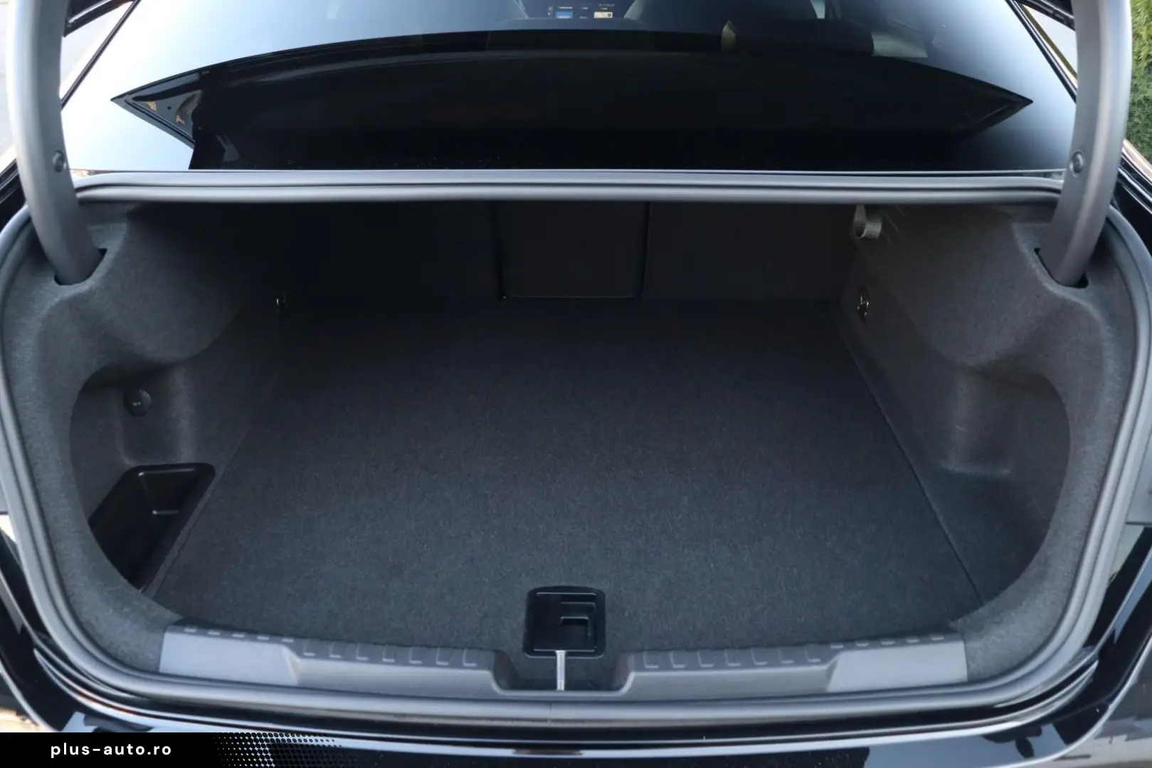 AUDI RS3 Limousine 2.5 TFSI  SPORT-ABGAS MAGNETIC 280