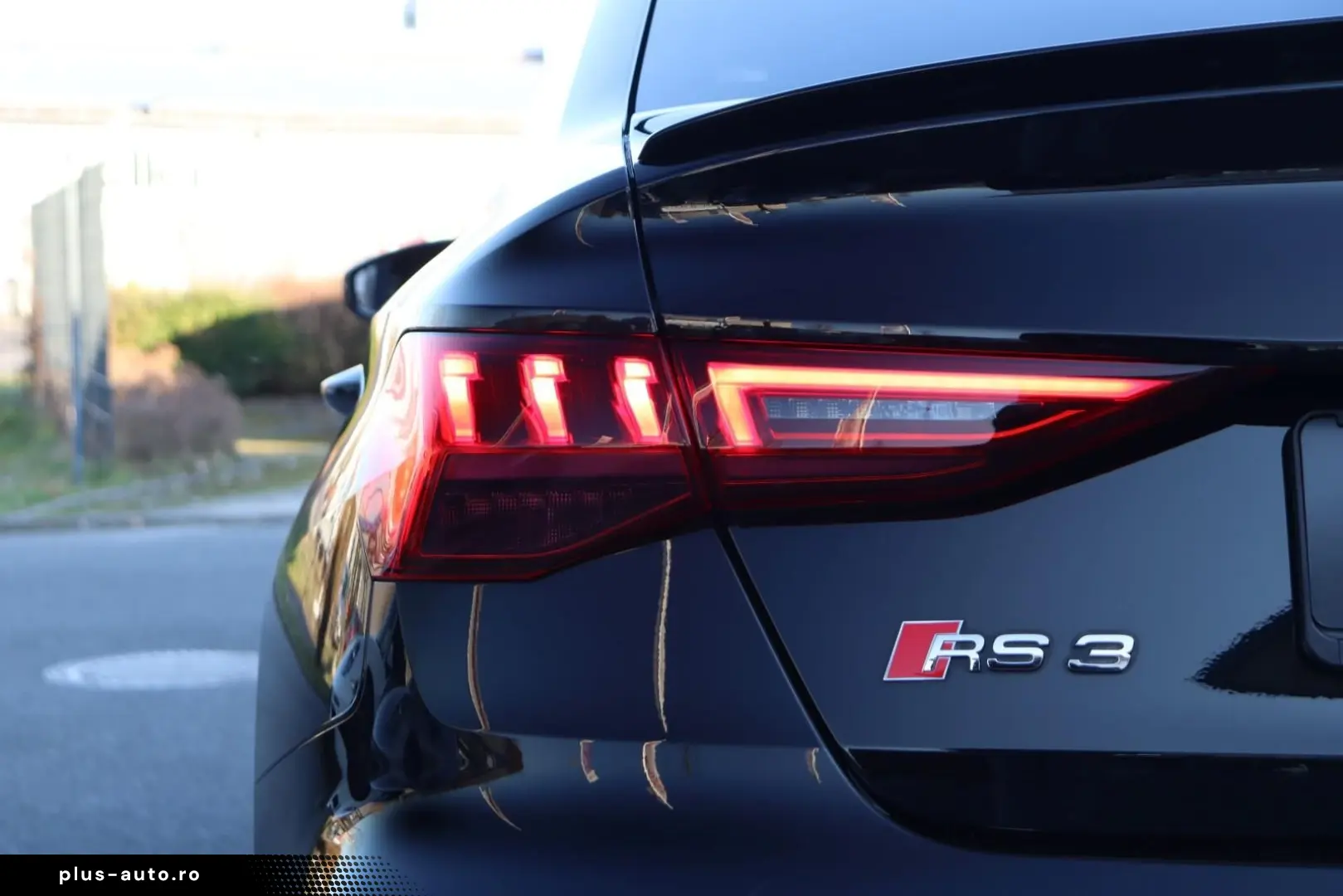 AUDI RS3 Limousine 2.5 TFSI  SPORT-ABGAS MAGNETIC 280