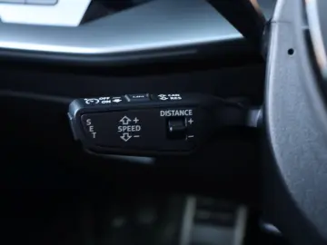 AUDI RS3 Limousine 2.5 TFSI  SPORT-ABGAS MAGNETIC 280