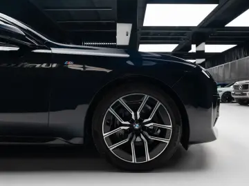 BMW 740 7 740 d xDrive M Sport