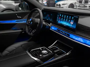 BMW 740 7 740 d xDrive M Sport