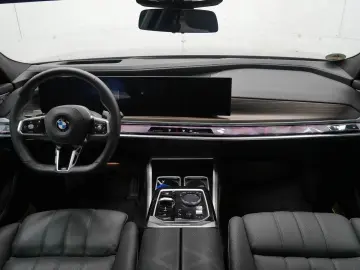 BMW 740d xDrive Limousine