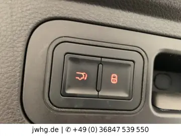 BYD Tang AWD 7-Si Flagship 22  ACC Pano DigTacho DAB