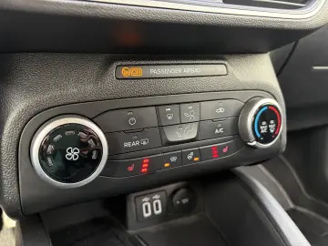 FORD FOCUS 1.0 ECOBOOST 125 CP