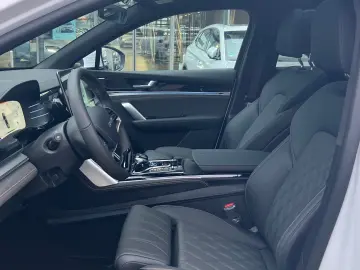 BYD TANG EV AWD 7-Seat Panorama Ambient FACELIFT