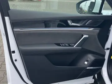 BYD TANG EV AWD 7-Seat Panorama Ambient FACELIFT