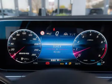 Mercedes-Benz GLE 53 AMG 4Matic _PANO_HUD