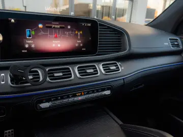 Mercedes-Benz GLE 53 AMG 4Matic _PANO_HUD