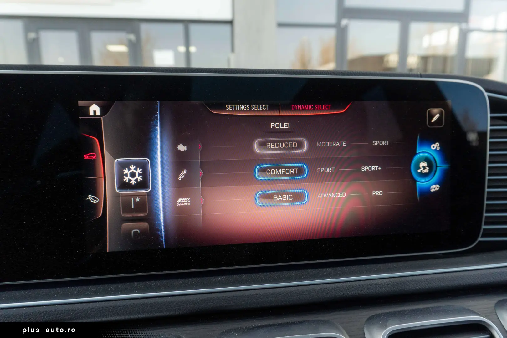 Mercedes-Benz GLE 53 AMG 4Matic _PANO_HUD