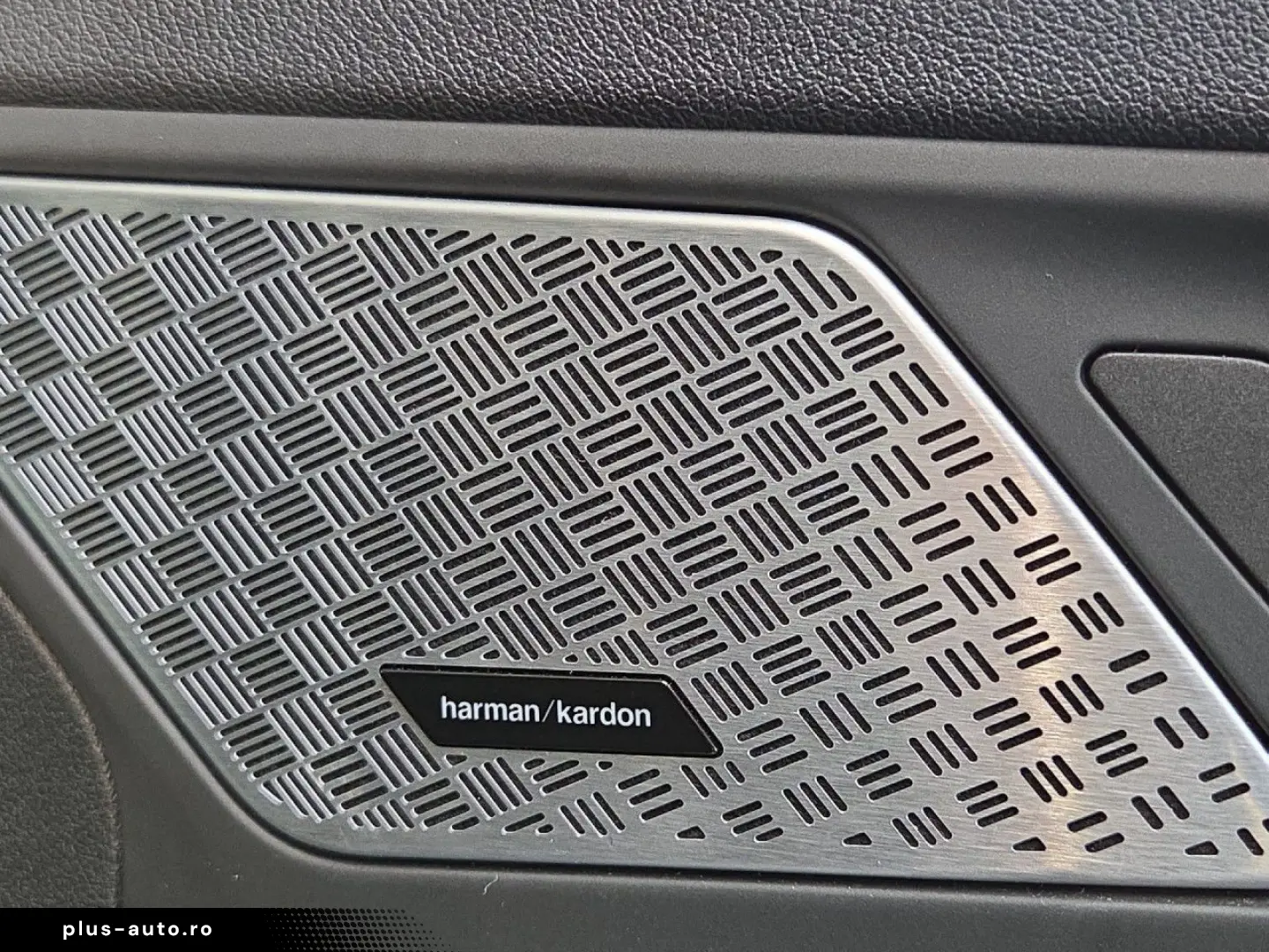 BMW X1 xDrive20d H&K