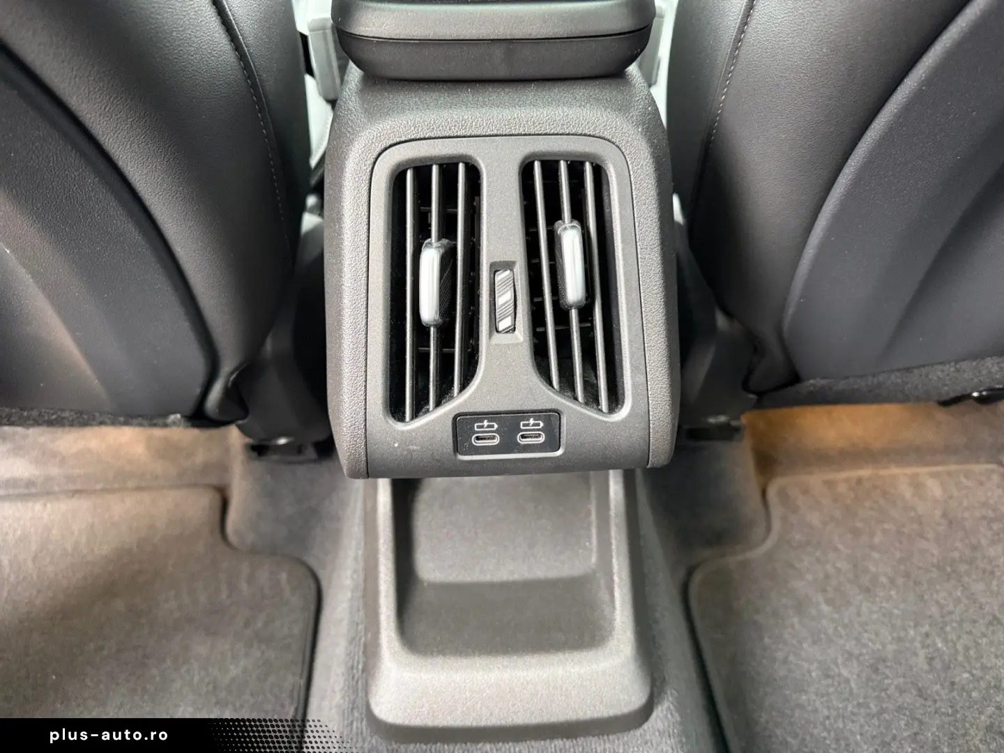 BMW X1 20d xDr MSp Massage H&K HUD Panoramic