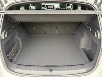 BMW X1 20d xDr MSp Massage H&K HUD Panoramic