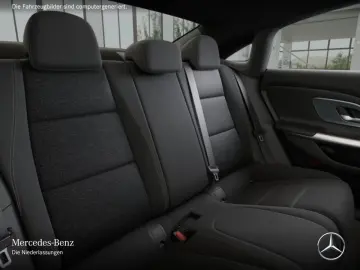 Mercedes-Benz CLA 250 Cp. Night AMG 18  Pano-Dach LED PTS