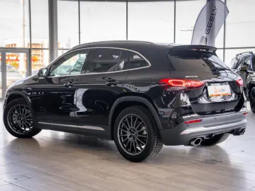 Mercedes-Benz GLA GLA35 AMG 4MATIC