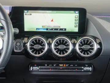 Mercedes-Benz GLA GLA35 AMG 4MATIC