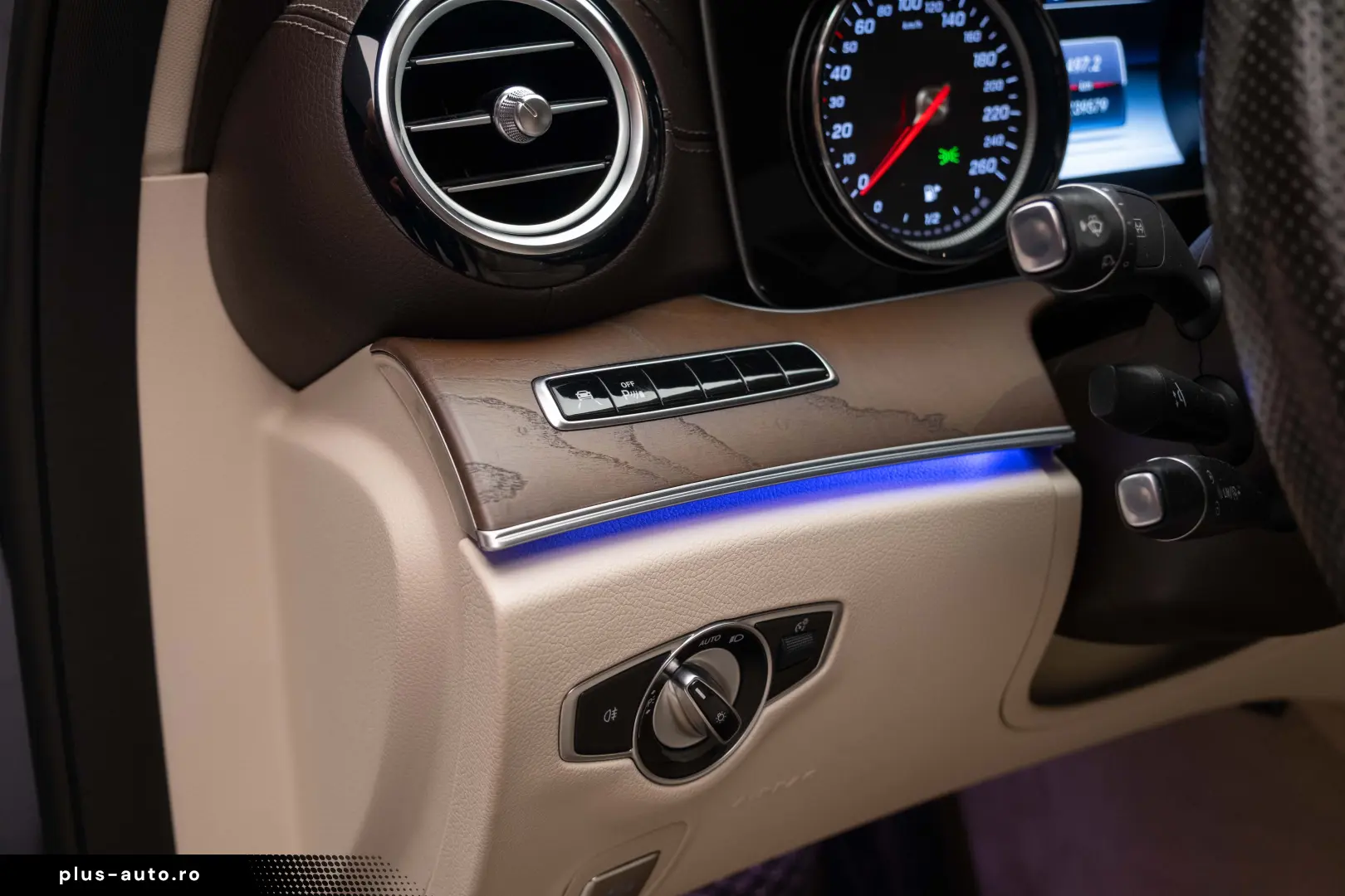 Mercedes Benz E 220D 4m