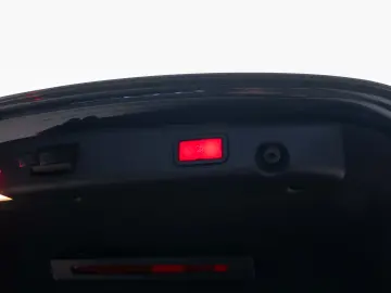 Mercedes Benz E 220D 4m