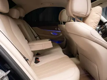 Mercedes Benz E 220D 4m